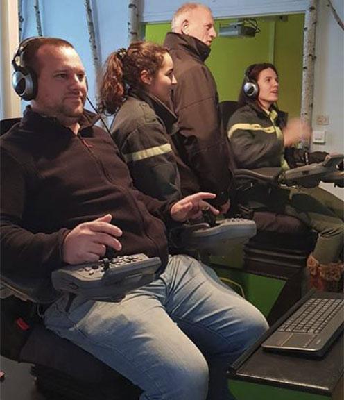 Essais de simulateurs porteur et abatteuse au Lycée forestier de Crogny (10)