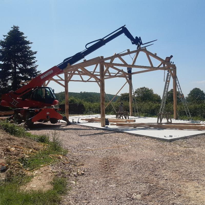 Construction hangar bois Taurë