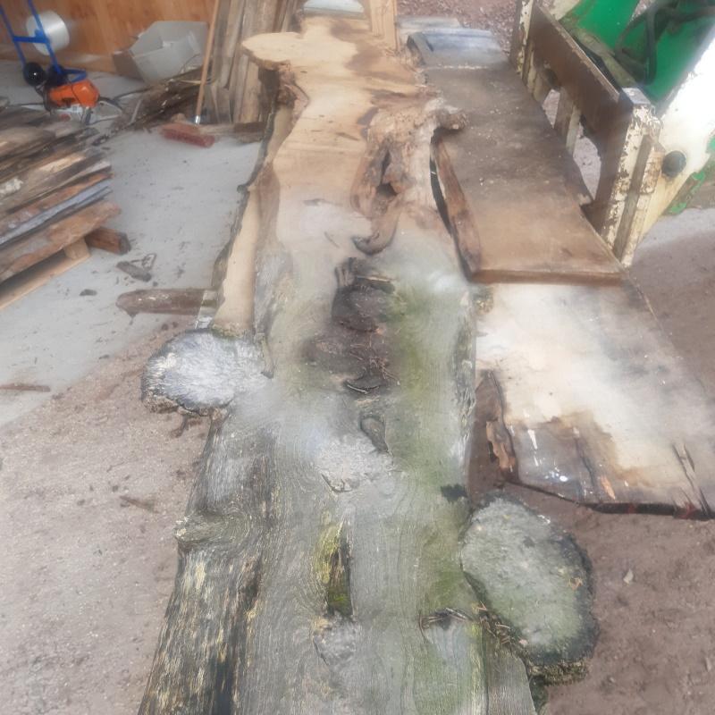 Plateau bois d'acacia avec loupe d'acacia vendu par Taurë