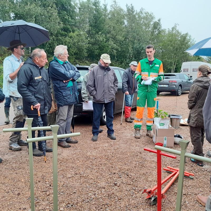 Présentation par Eiffage de la carrière de Montauté et du semis d'acacia